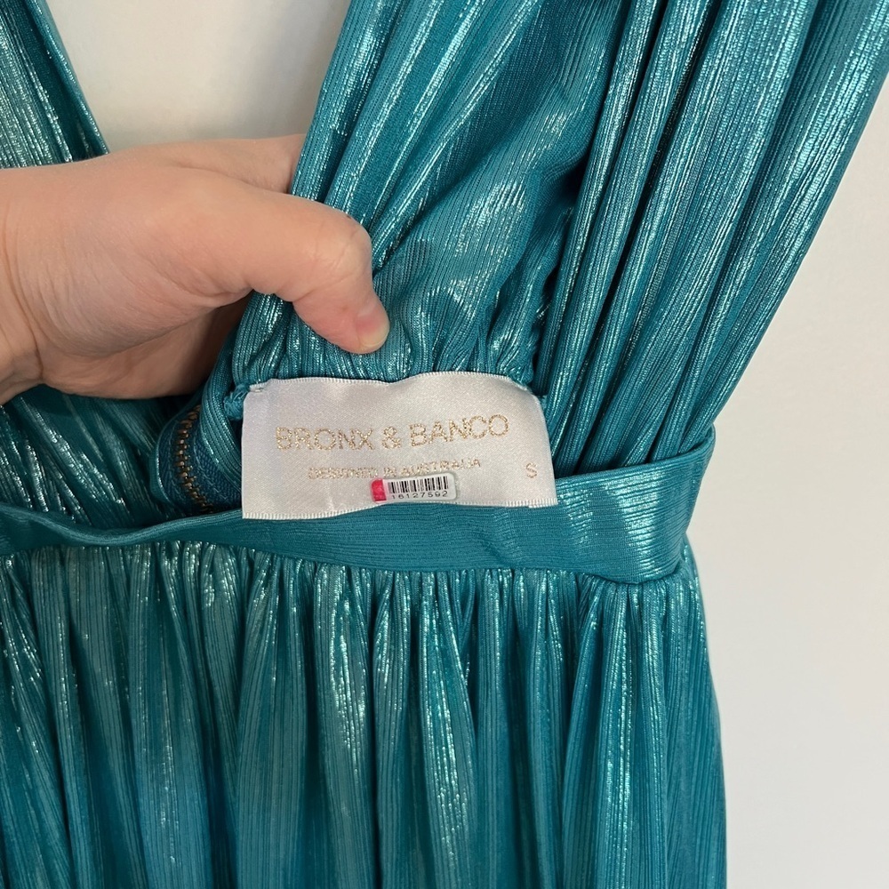 Bronx and Banco Romi Metallic Gown - Picture 6 of 11